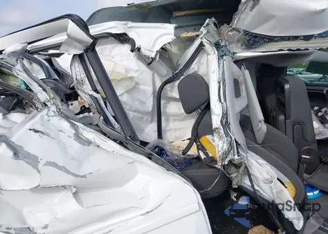 2017 Chevrolet Silverado 1500 1Lt from USA, damaged, VIN 3GCPCREC5HG261063